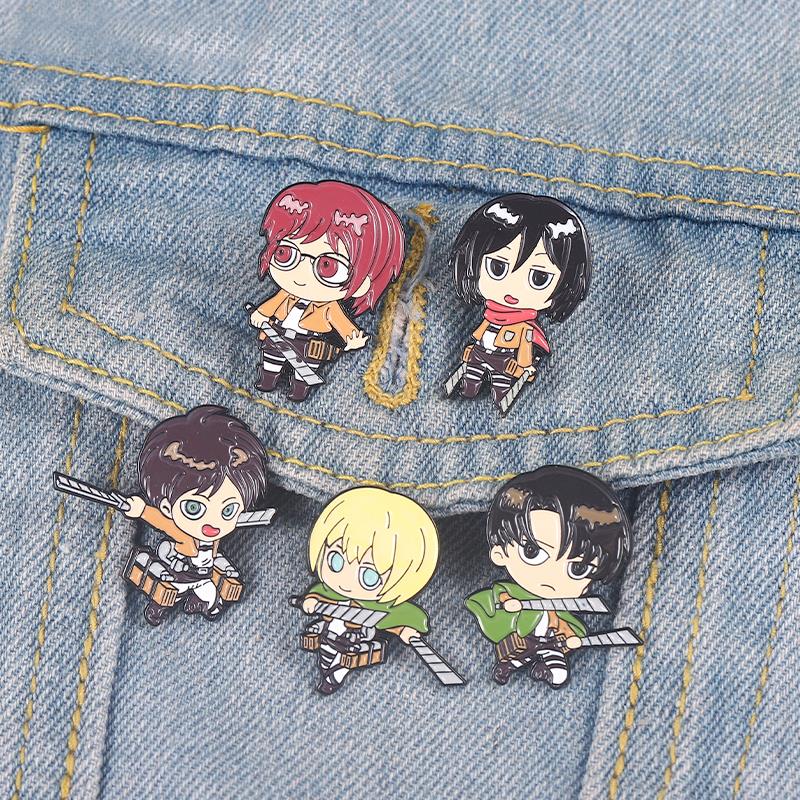 Embroidery Logo - Attacco su Titano Chibi Spille smaltate
