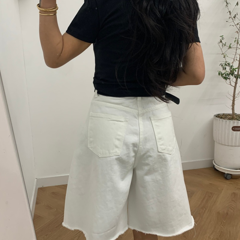 Pantaloncini Jeans Donna Estiv - Embroidery Gothic recensione e prezzo