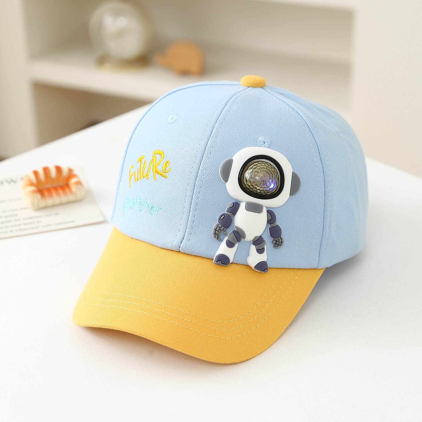 Bambola Robot in Gomma Morbida - Embroidery Cap recensione e prezzo
