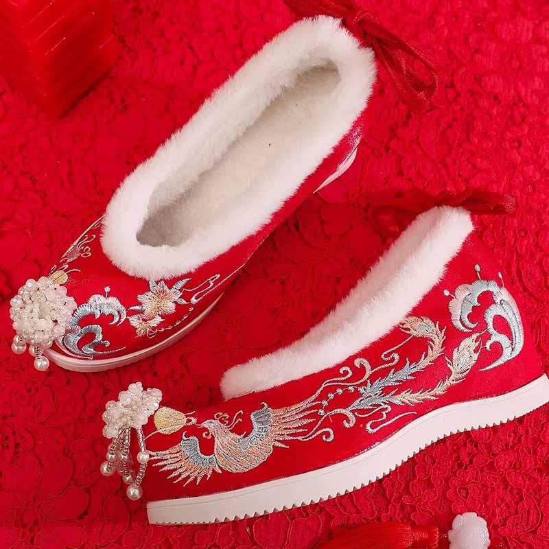 Scarpe Hanfu invernali da donn - Embroidery Red recensione e prezzo