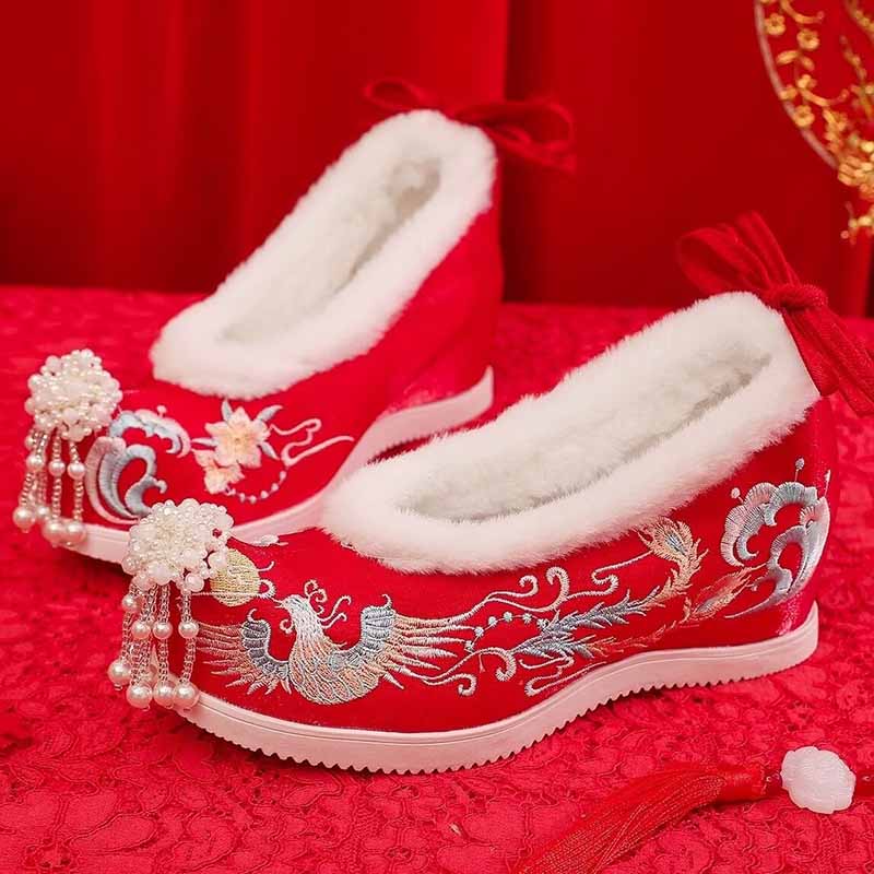 Scarpe Hanfu invernali da donn - Embroidery Red recensione e prezzo