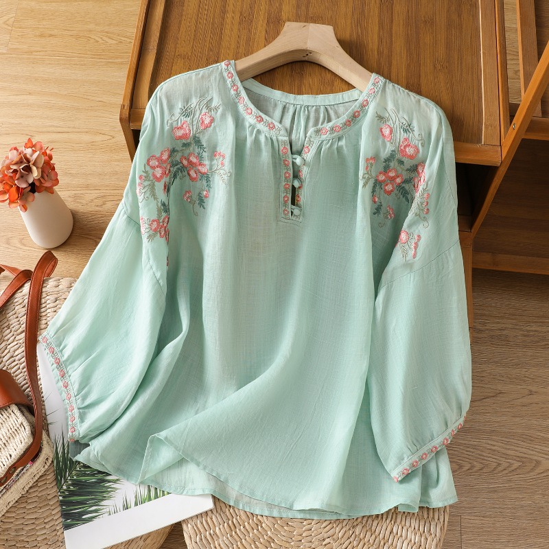 Abbigliamento da donna in stil - Embroidery Uniforms recensione e prezzo