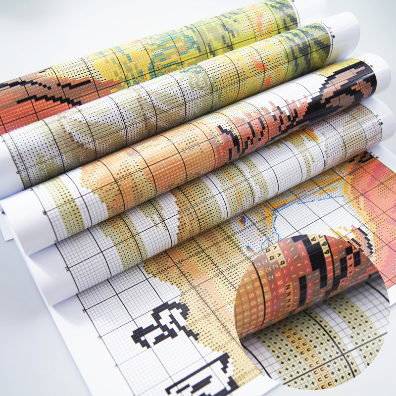 Kit Punto Croce con Motivi Map - Embroidery World recensione e prezzo