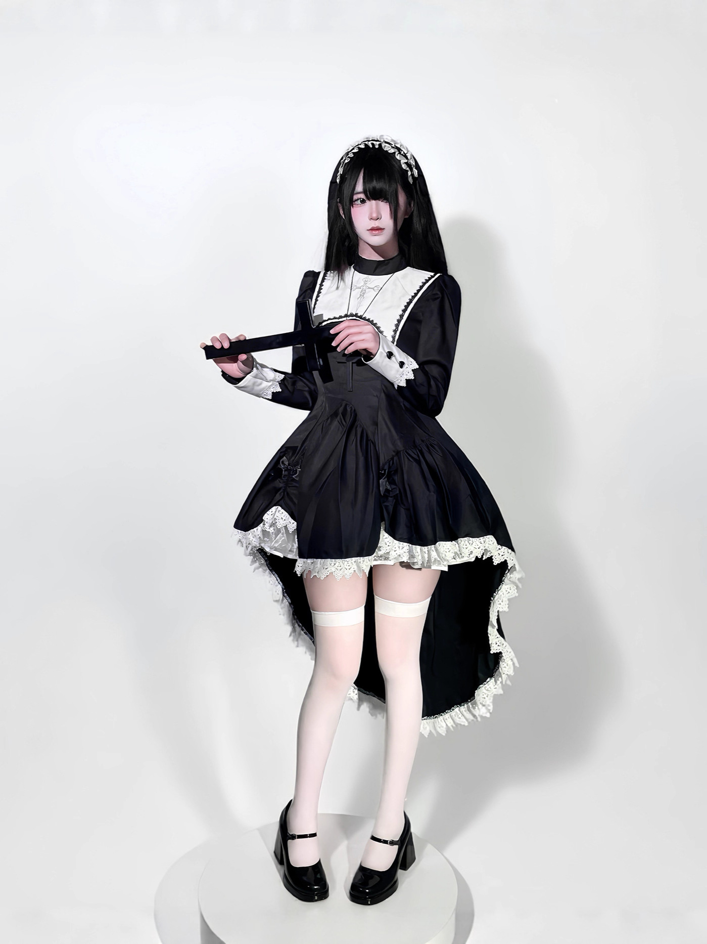 Costume da suora di Halloween  - Embroidery Gothic recensione e prezzo