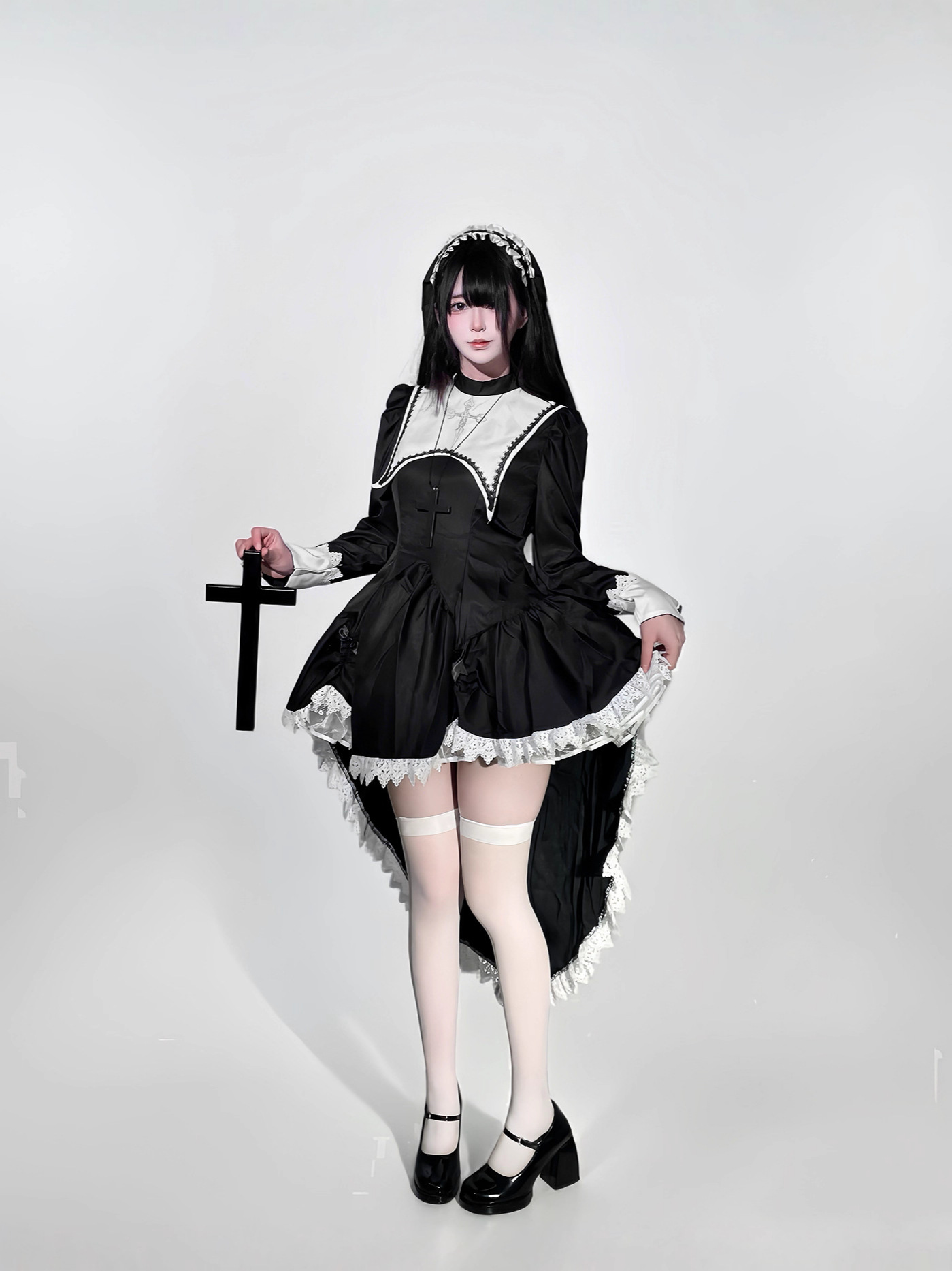 Costume da suora di Halloween  - Embroidery Gothic recensione e prezzo