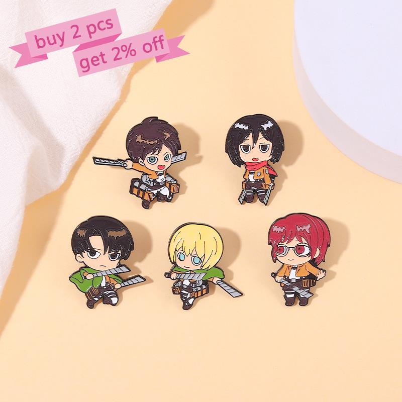 Attacco su Titano Chibi Spille - Embroidery Logo recensione e prezzo