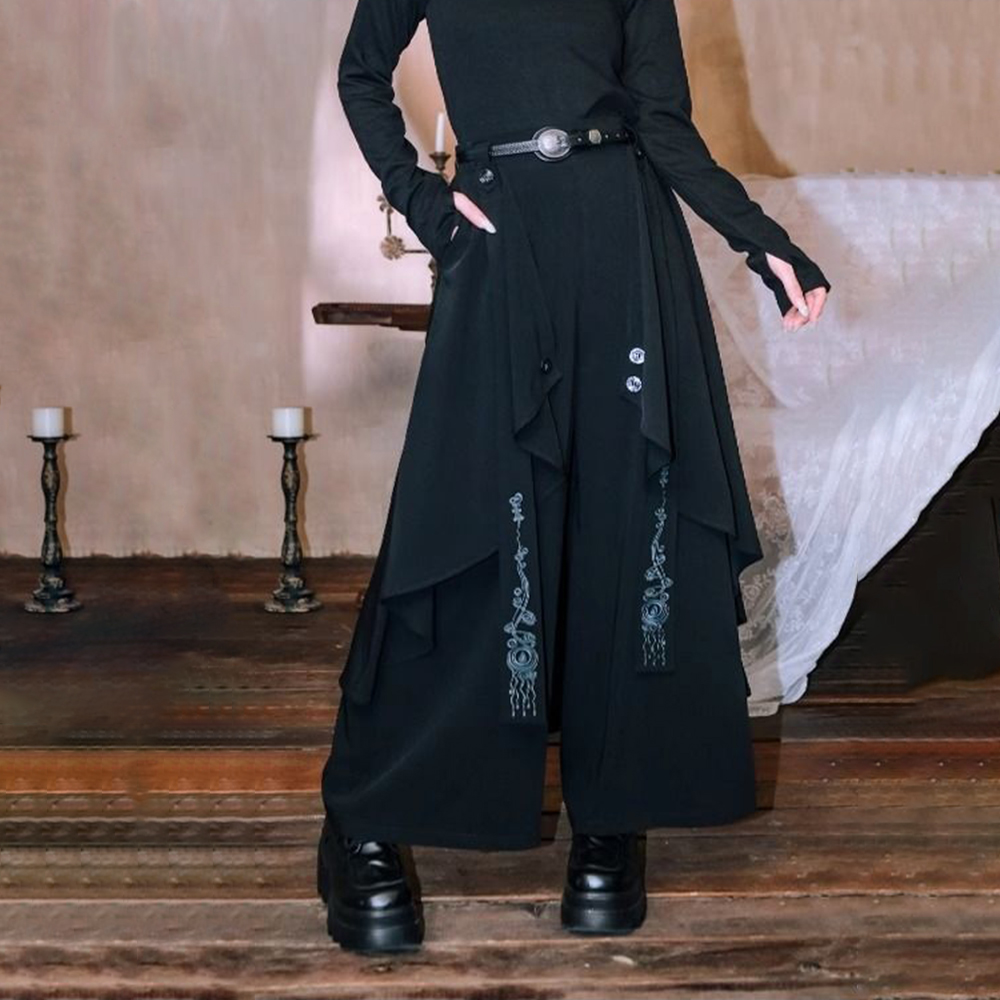 Pantaloni gonna irregolare a s - Embroidery Gothic recensione e prezzo
