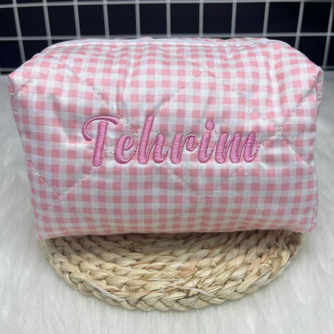 Borsa per cosmetici a righe di - Embroidery Logo recensione e prezzo